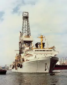 DEEPWATER DRILLING & PRODUCTION J-Laying deepwater pipelines with ...