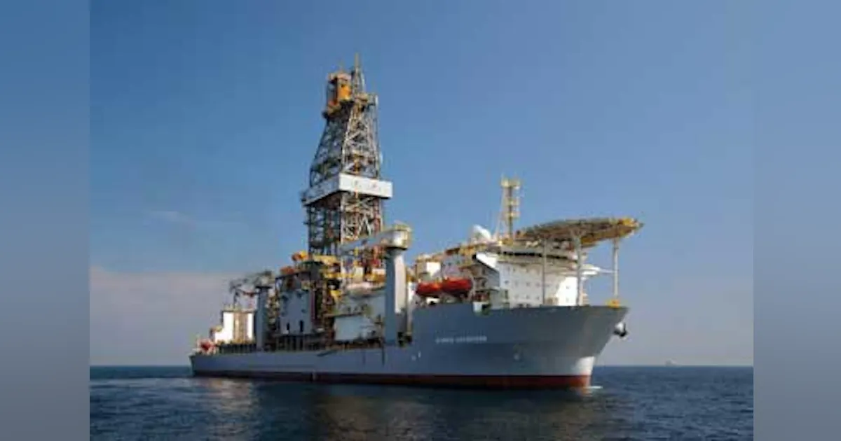 Oil Rig Protection Vessels VESSELS, RIGS, & SURFACE SYSTEMS | Offshore Magazine