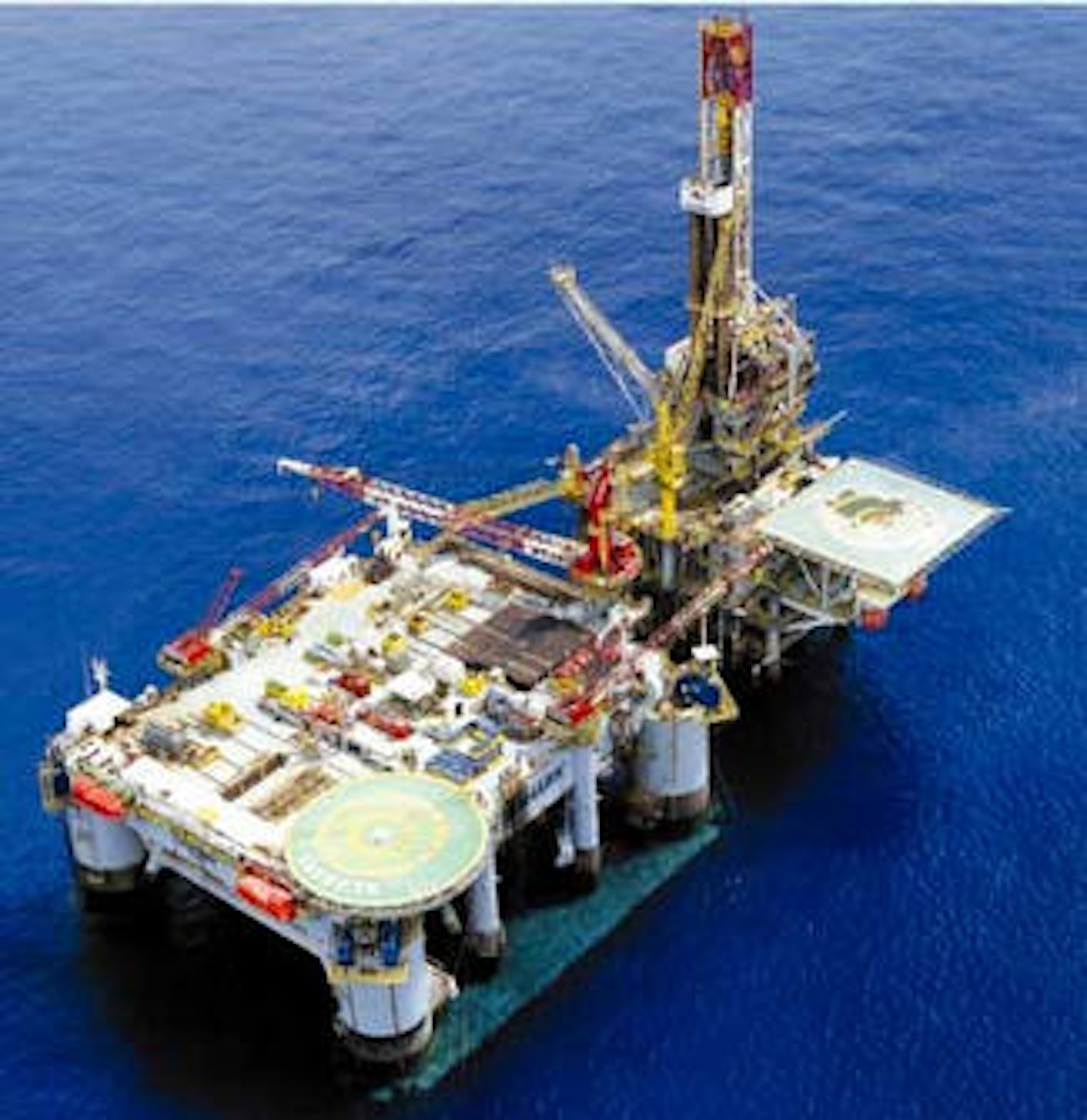 Semisubmersible-tender assisted drilling option for deepwater ...