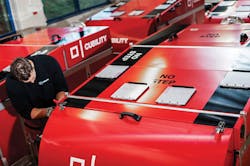 1607offcub P02 1607offcub P02