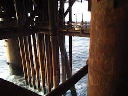 1611offfugr P01 1611offfugr P01