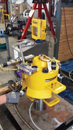 1704offpeg P03 1704offpeg P03