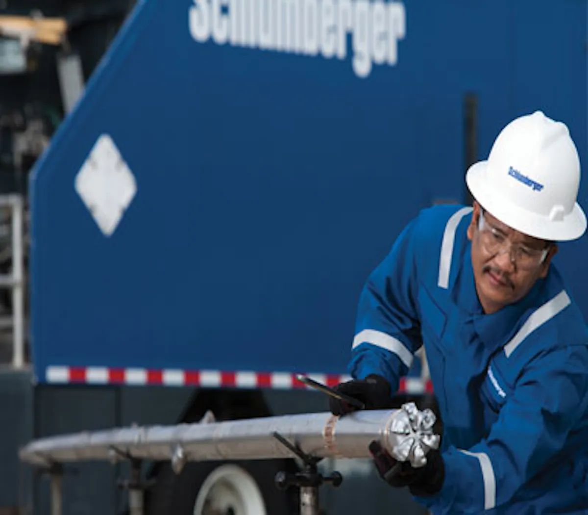 Schlumberger launches new real-time wireline intervention service ...
