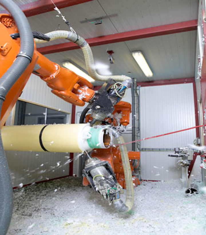 Bredero Shaw mobile robotic cutback system