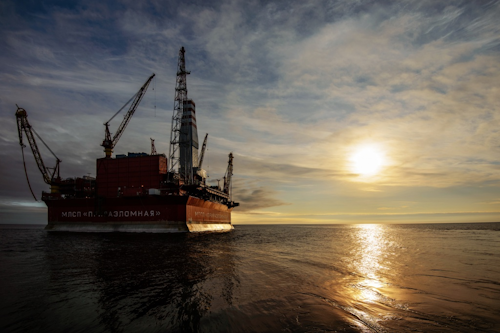 Prirazlomnoye is the world's first project involving oil extraction on the Arctic shelf via a stationary platform.