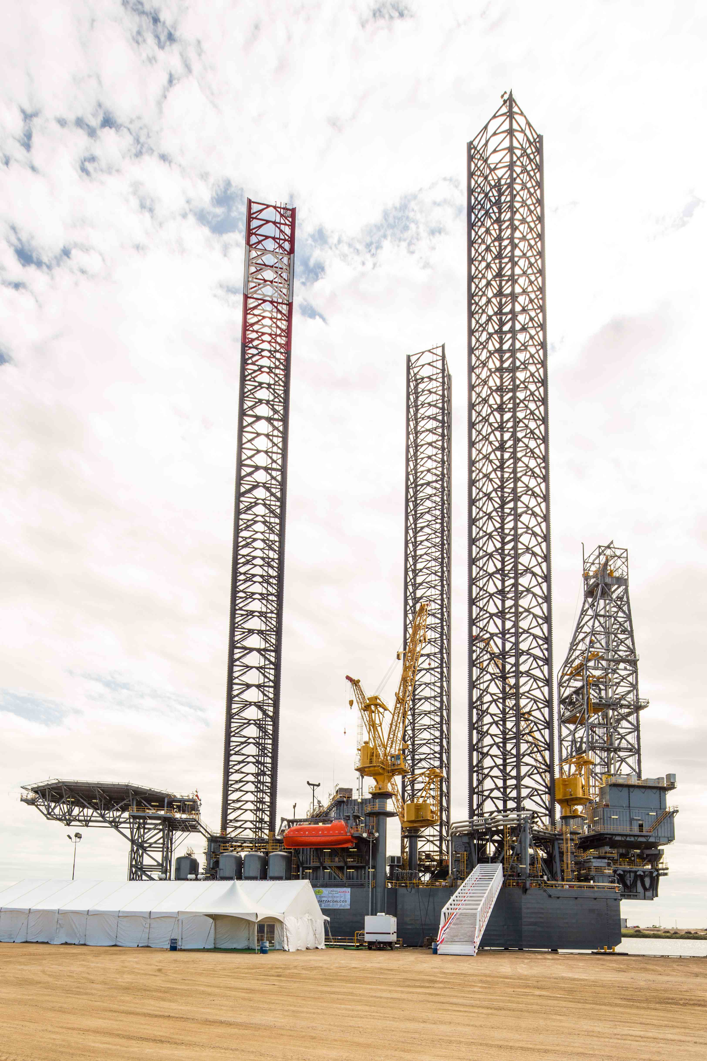 Keppel AmFELS delivers fourth rig to Perforadora Central Offshore