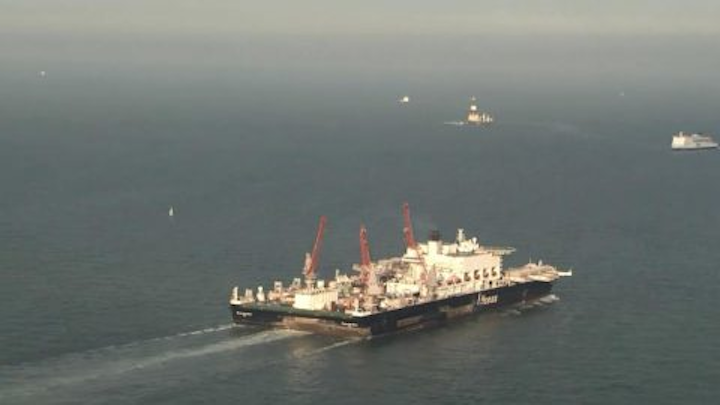 Pioneering Spirit departing Rotterdam
