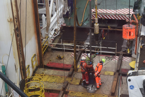 3M ceramic sand screen installation at at Shell’s Gannet field in the UK central North Sea