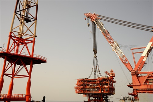 Abouzar field production platform