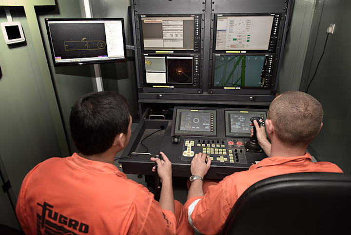 Training in ROV operations and hydrographic survey