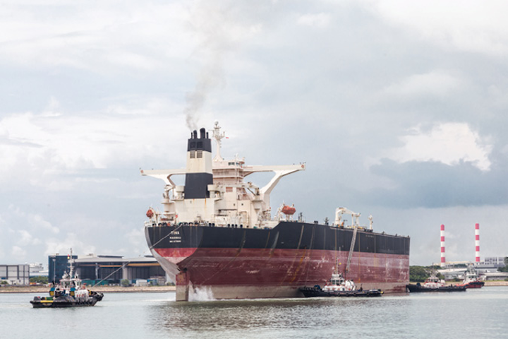 Content Dam Os En Articles Print Volume 77 Issue 12 Departments Vessels Rigs Surface Systems Liza Fpso Conversion Under Way In Singapore Leftcolumn Article Thumbnailimage File