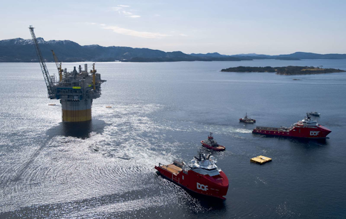 DOF vessels Skandi Vega and Skandi Iceman towing the Aasta Hansteen spar platform.