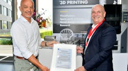 From right to left: Andreas Nowak (Site Manager STCA) and Pascal Coudeville (Business Director Lloyd’s Register). From right to left: Andreas Nowak (Site Manager STCA) and Pascal Coudeville (Business Director Lloyd’s Register).