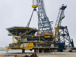ST-1 comprises a 45-m (147-ft) tall, 1,300-metric ton (1,433-ton) steel jacket and a 1,200-metric ton (1,323-ton) topsides.