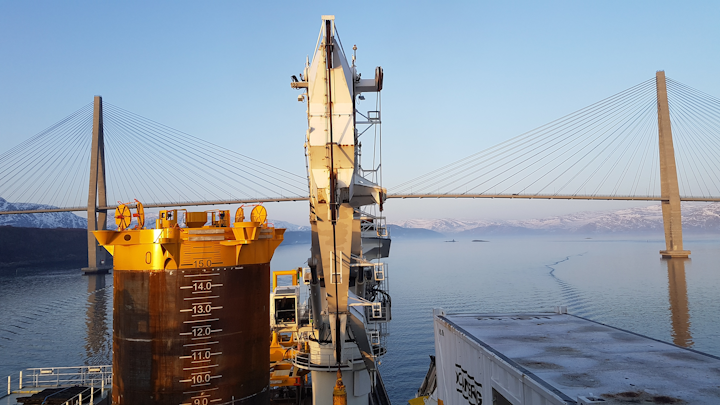 Suction anchor and template from Aker Solutions in Sandnessjøen passing the Helgeland Bridge.