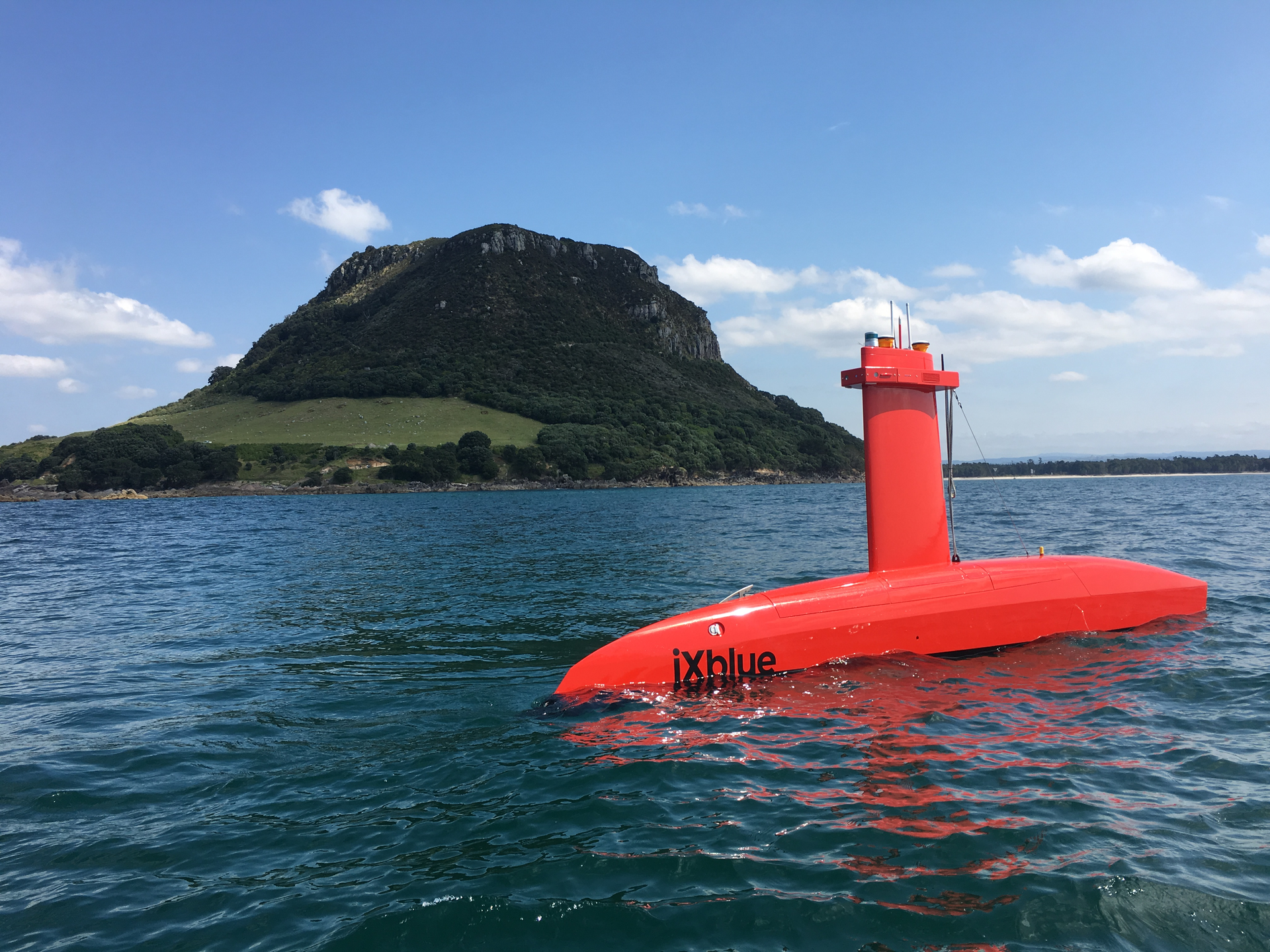The DriX USV is designed for a wide range of tasks such as geophysical and hydrographic surveys, touchdown monitoring of pipelines, subsea positioning, and ROV/AUV tracking.