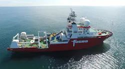 The survey was performed in August in water depths of 600 m (1,968 ft) using the geophysical survey Fugro Equator and the Fugro ES-V AUV.