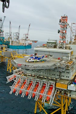 S92 helicopter on the Ekofisk 2/4 L platform. S92 helicopter on the Ekofisk 2/4 L platform.