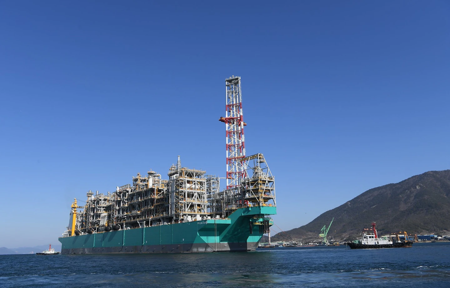 pflng-dua-sets-sail-for-rotan-offshore-sabah-offshore
