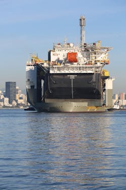 Dry transport of the FPSO P-67. Dry transport of the FPSO P-67.
