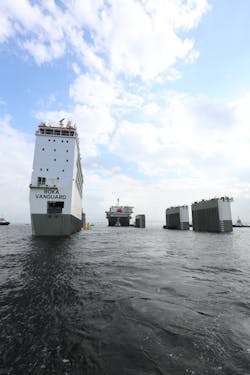 Submerged heavy transport vessel BOKA Vanguard starts loading of the FPSO P-70.