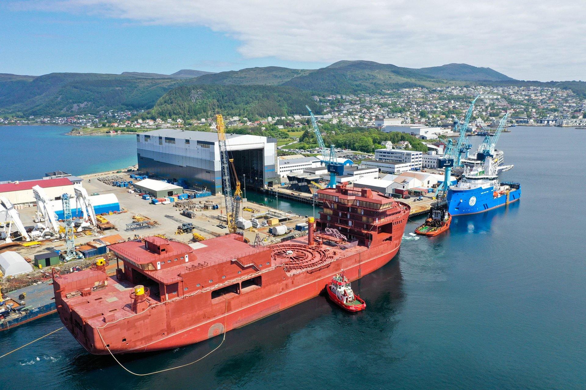 The hull of the cable laying vessel Nexans Aurora at Ulstein Verft.