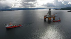 The semisubmersible Deepsea Stavanger heading to South Africa.