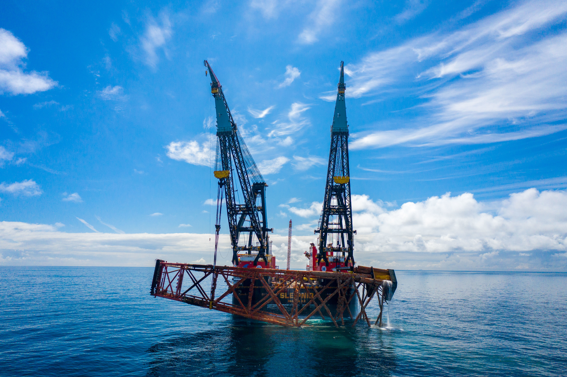 Sleipnir Sets Record With North Sea Jotun Jacket Lift | Offshore