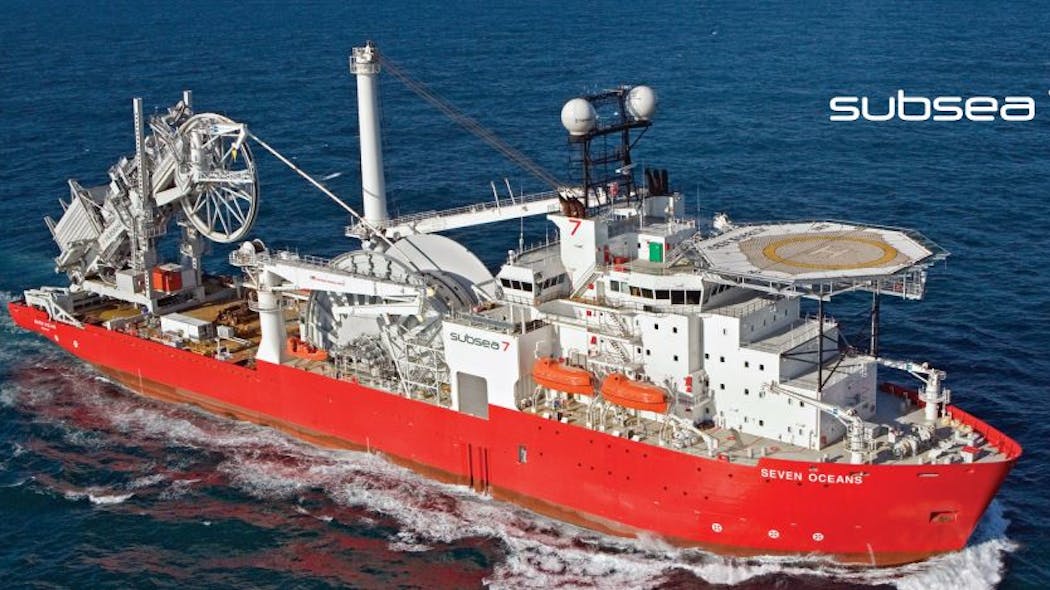 The pipelay vessel Seven Oceans.