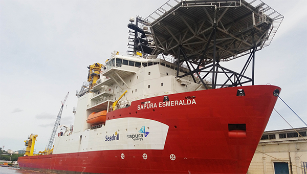 The pipelaying support vessel Sapura Esmeralda.