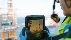 Johan Sverdrup operators use tablets in their daily work and the digital twin, which is a virtual copy of the platform. Johan Sverdrup operators use tablets in their daily work and the digital twin, which is a virtual copy of the platform.