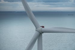 Each rotor is 164 m in diameter, double the size of the largest passenger airplane in the world. Each rotor is 164 m in diameter, double the size of the largest passenger airplane in the world.