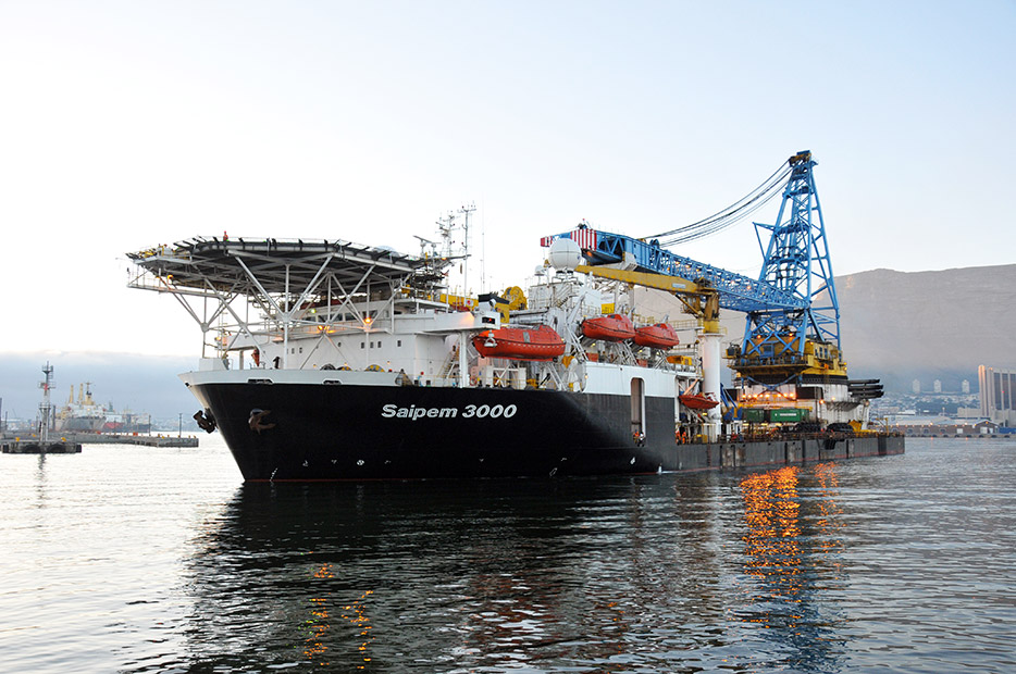 The crane vessel Saipem 3000.