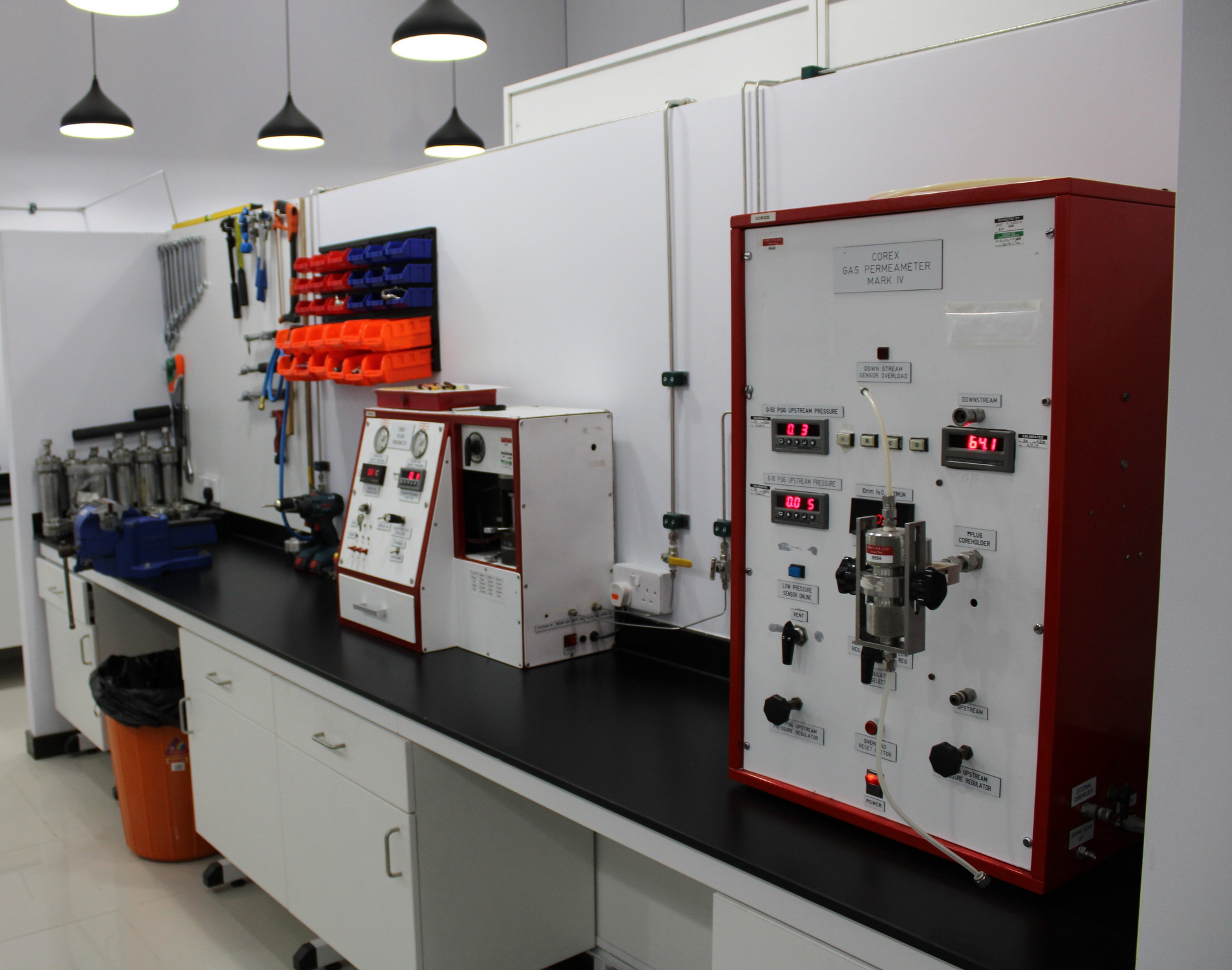 Core sample parameters measurement equipment.