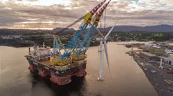 The Saipem 7000 lifting operations during the Hywind project.