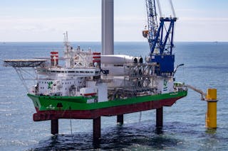 洋書 Ship-Shaped Offshore Installations ACE platform topsides unit sails away for offshore