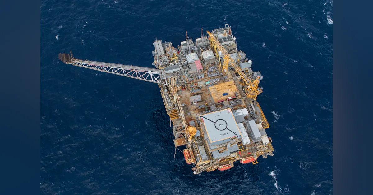 Captain Platform Rig Platform rig on development duty at Pompano in the Gulf of Mexico ...