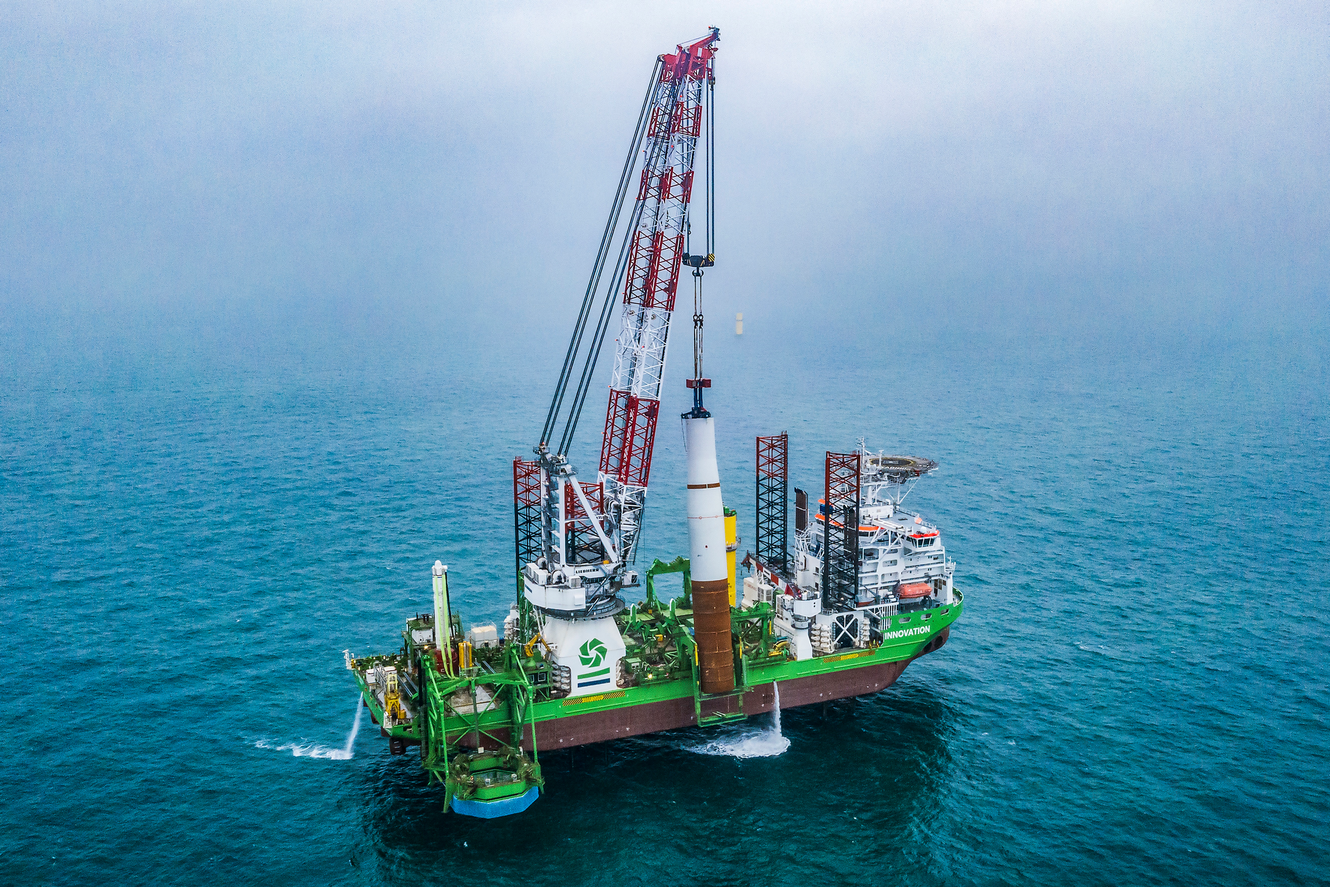 The jackup installation vessel Innovation.
