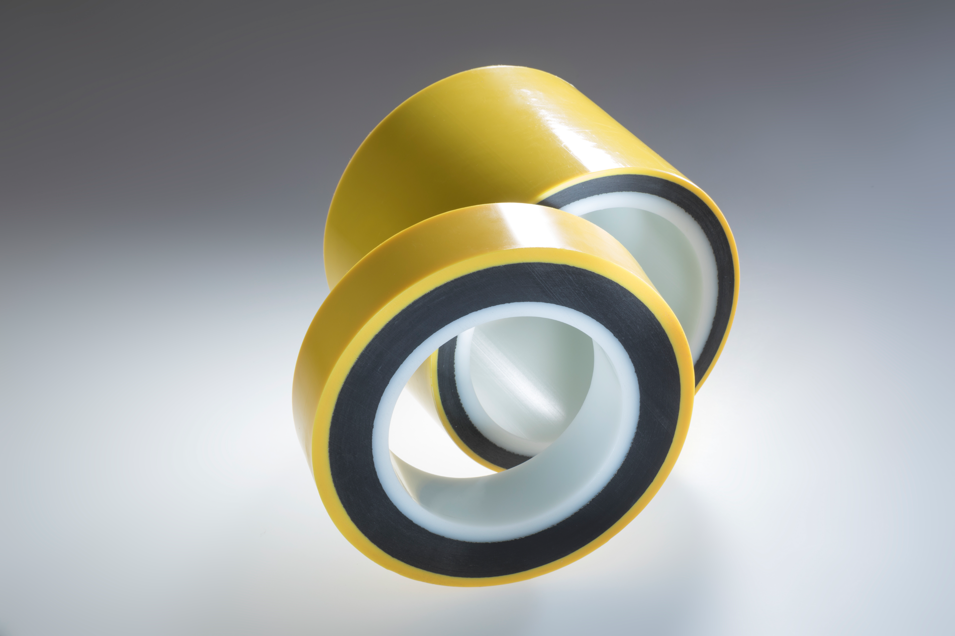 The uni-directional carbon fiber PA12 tape VESTAPE PA12-CF.