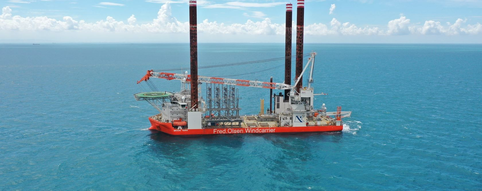 The jackup installation vessel Brave Tern.