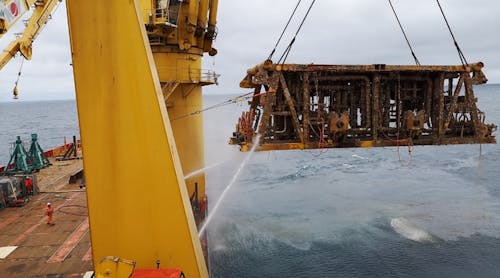 Manifold recovery during a decommissioning project in the Norwegian North Sea.