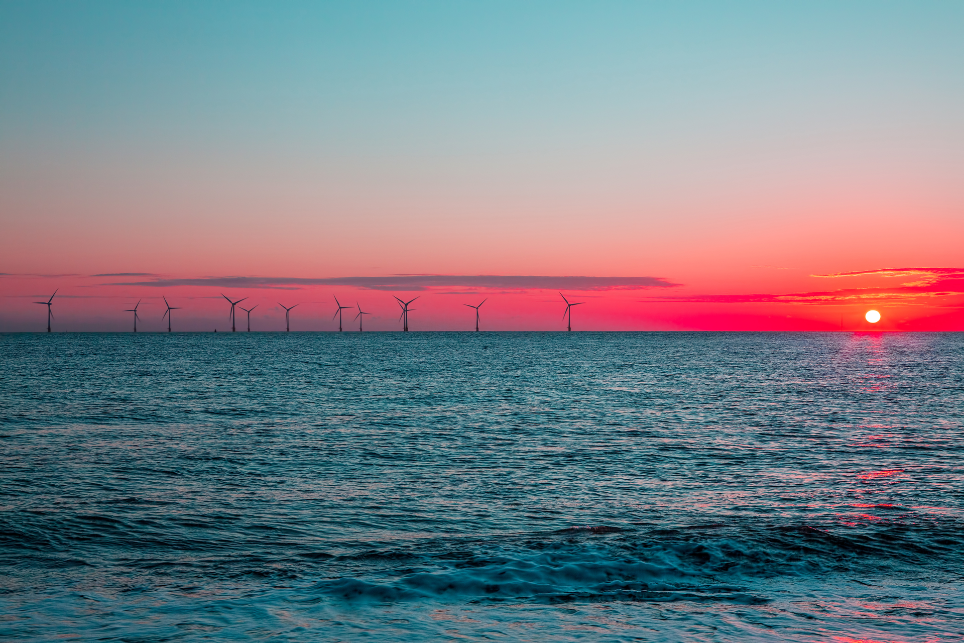 Offshore Wind Crimson Dawn Dreamstime L 121600676 62436304cef12
