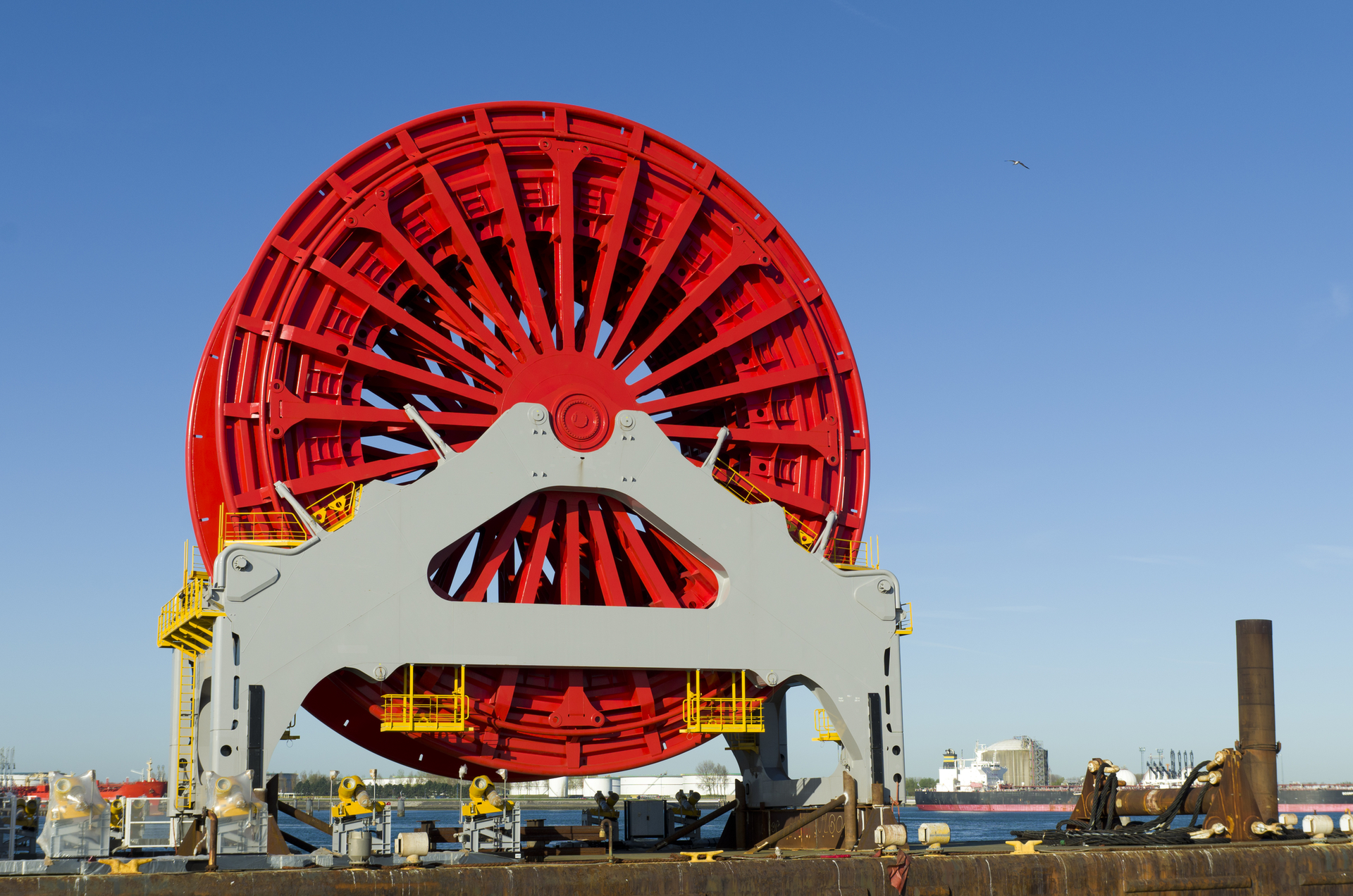 Pipe Reel Laybarge Dreamstime M 33725705