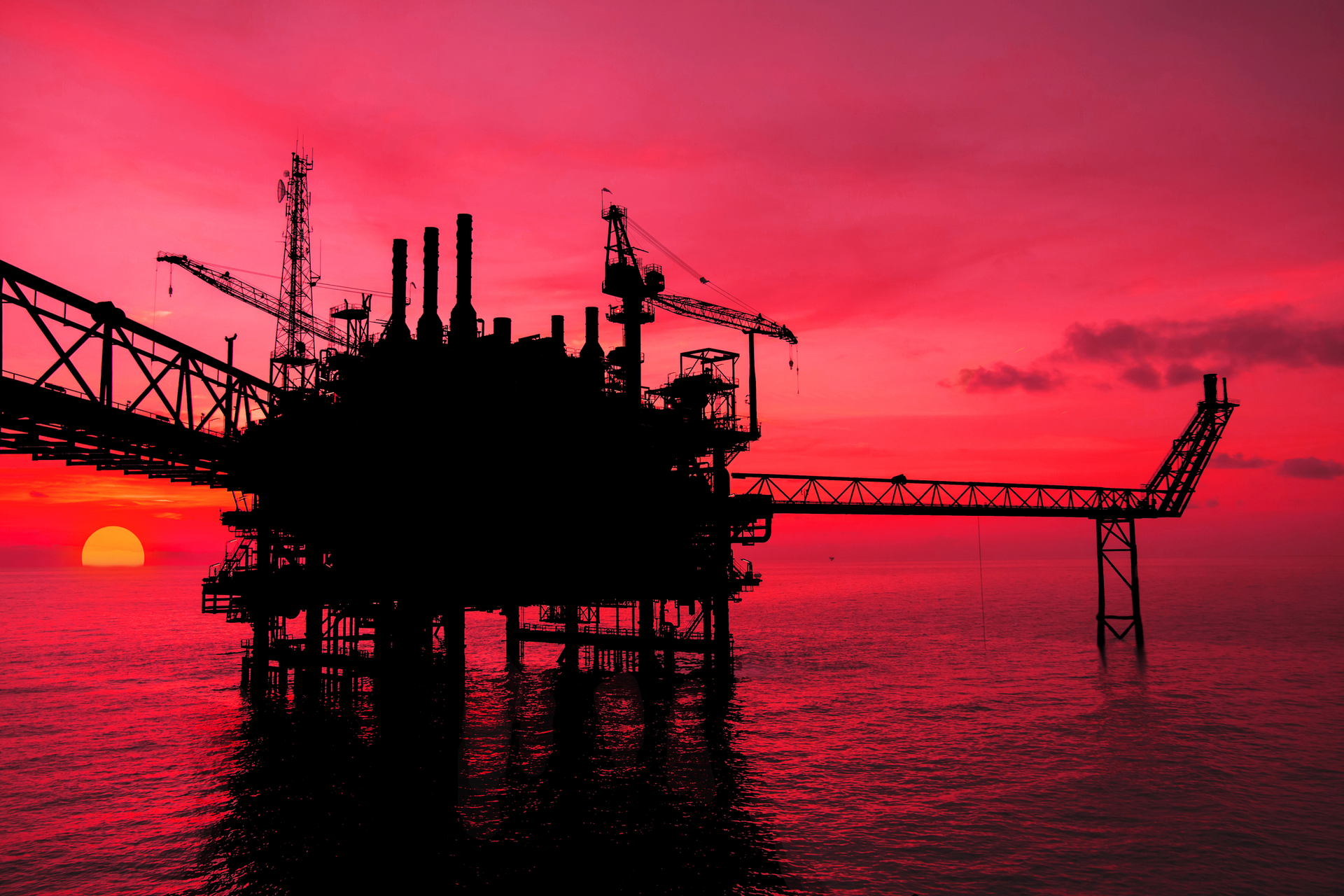 Red Sunset Offshore Platform Dreamstime M 75628776 6250888d98eb9