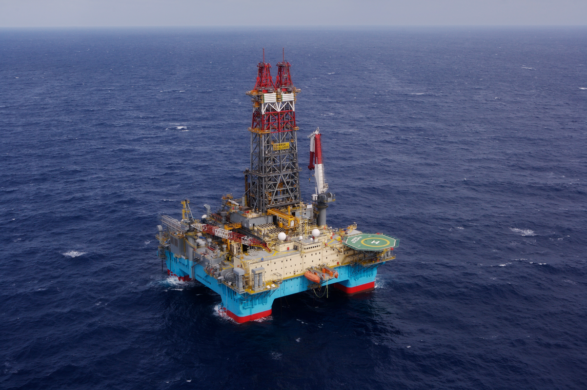 M&aelig;rsk Developer is a DSS-21 column-stabilized dynamically positioned semisubmersible rig, able to operate in water depths up to 10,000 ft. It was delivered in 2009 and is preparing for operations offshore Brazil with Karoon Energy Ltd.