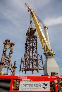 This large Southern North Sea decommissioning project, which included direct load in via HLV, took place in Great Yarmouth. This project entailed 30 months of planning, 17,000 Peterson engineering hours, more than 10,000 Peterson manhours during operations, nine subcontractors and zero Peterson LTIs.