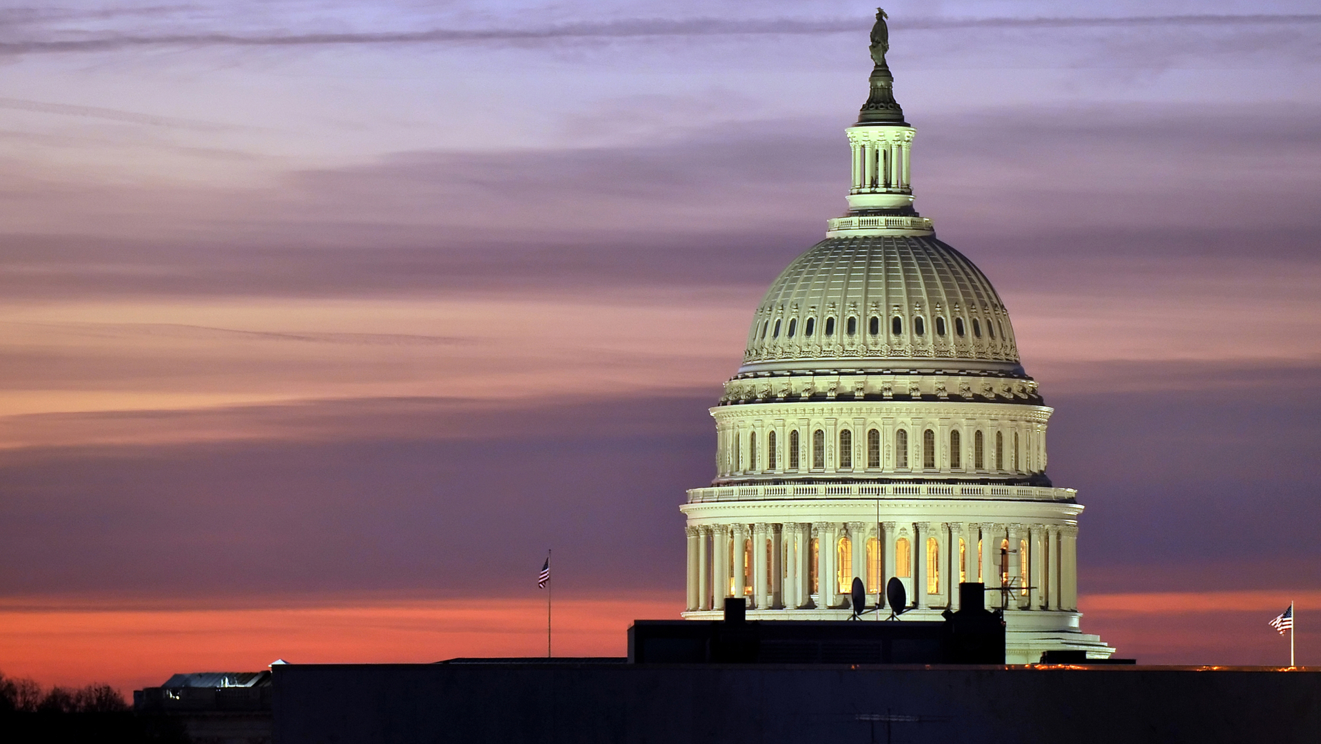 Capitol Hill Dreamstime M 27254852 62e58e60783eb