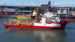 Sapura Esmeralda is a Brazilian flag vessel with 300-ton capacity and has a hangar dedicated to ROVs. ​ Sapura Esmeralda is a Brazilian flag vessel with 300-ton capacity and has a hangar dedicated to ROVs. ​