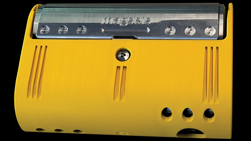 Compact and weighing in at 8 kg, the MASS I technology has a recording time of up to 45 days.