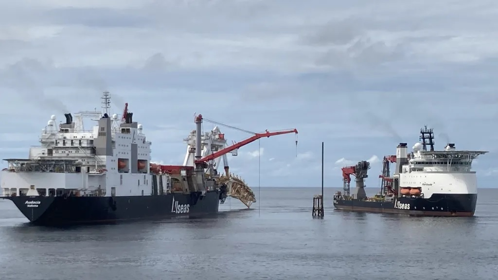 Orange Delta 63091436cee45